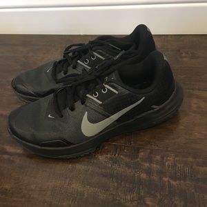 Nike Men's Varsity Compete 3 Training Shoes sz 7.5